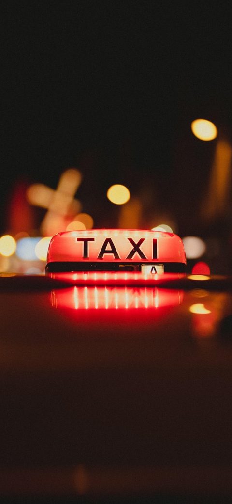 车之家蔡甸App政策清单截图，湖北省购车补贴条目按时间线排列并标注有效期与所需材料